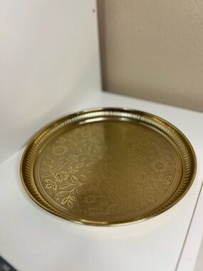NWOT Gold Floral Etched Serving Tray 11” Round Vintage Style Brass Decor